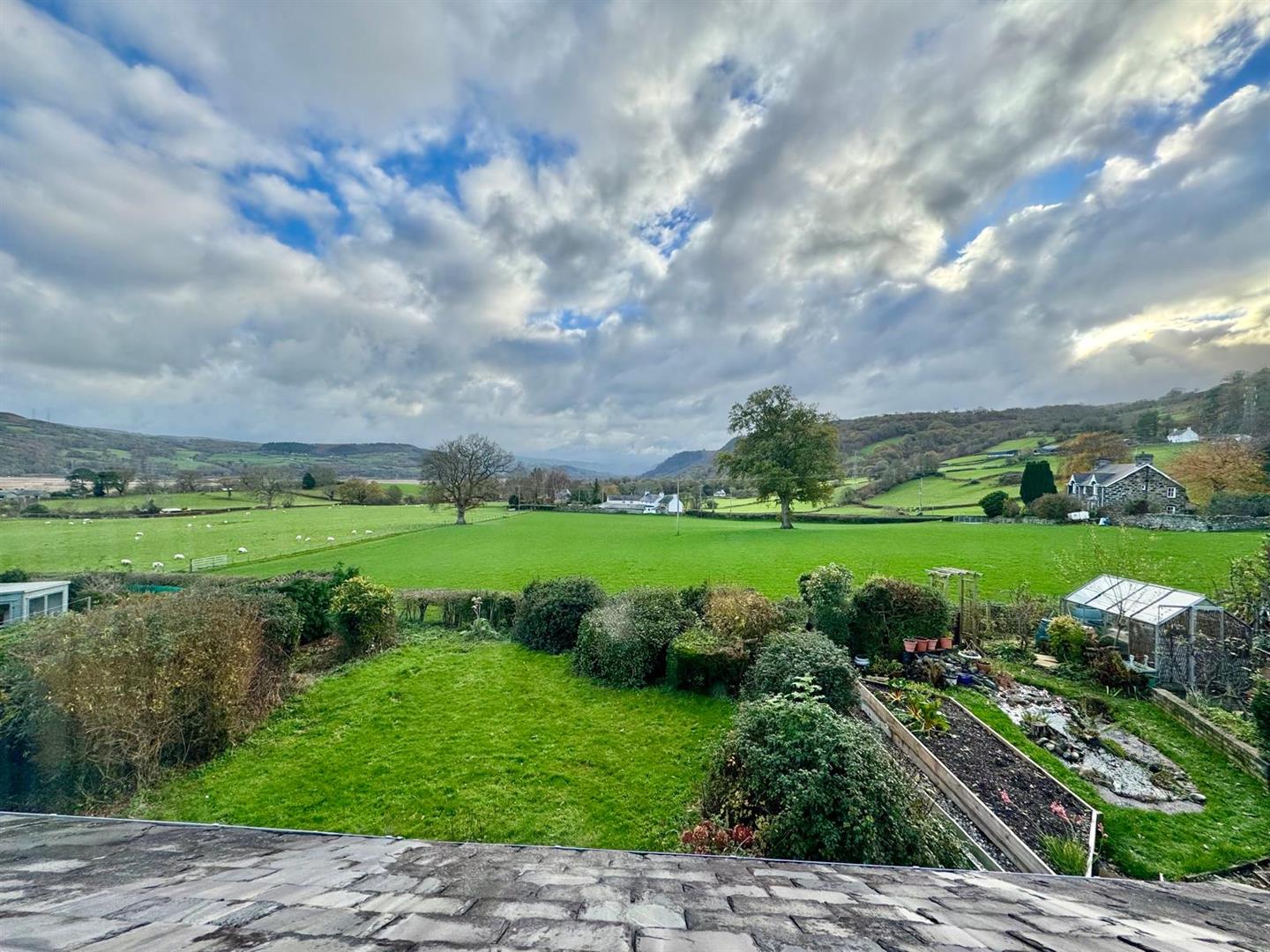 PHOTO-2025-12-10-14-21-25 (8).jpg